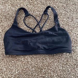Womens Lululemon sports bra